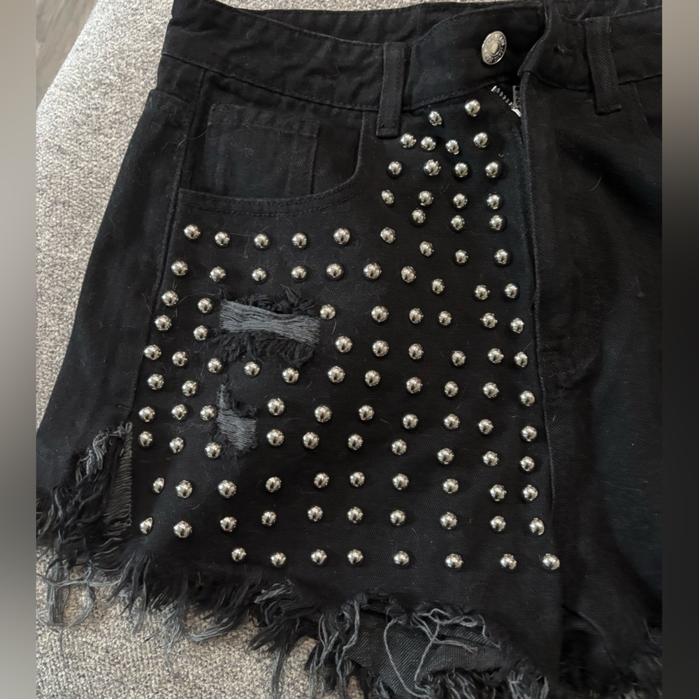 Black Studded Jean Shorts 28/M/6 NWOT - Picture 2 of 5